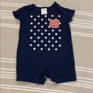 EUC Gymboree Patriotic onesie
